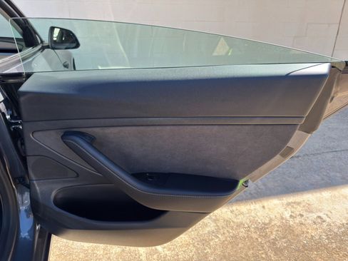 Used 2021 Tesla Model 3 Standard Range Plus image 42