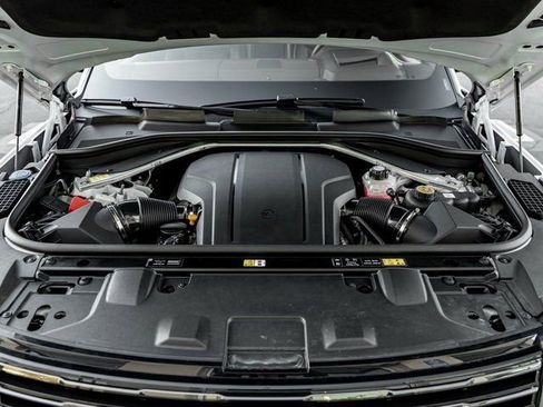 Used 2024 Land Rover Range Rover SV image 34