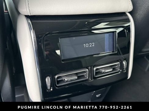 New 2026 Lincoln Aviator AWD image 13