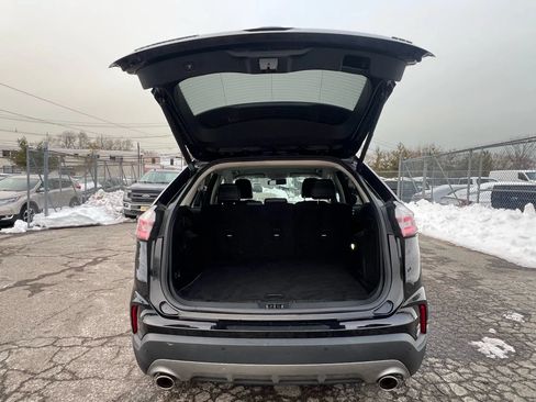 Used 2022 Ford Edge Titanium AWD/4WD image 9