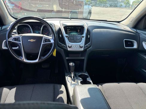 Used 2017 Chevrolet Equinox LT w/ Convenience Package FWD image 10