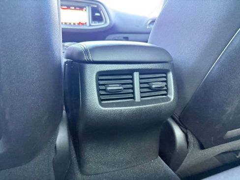 Used 2019 Dodge Challenger SRT Hellcat Redeye image 25