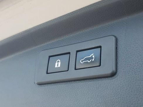 Used 2020 Subaru Outback Limited AWD/4WD image 9