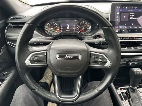 Used 2022 Jeep Compass Altitude w/ Sun and Sound Group image 25