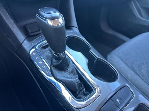 Used 2017 Chevrolet Cruze LT image 38