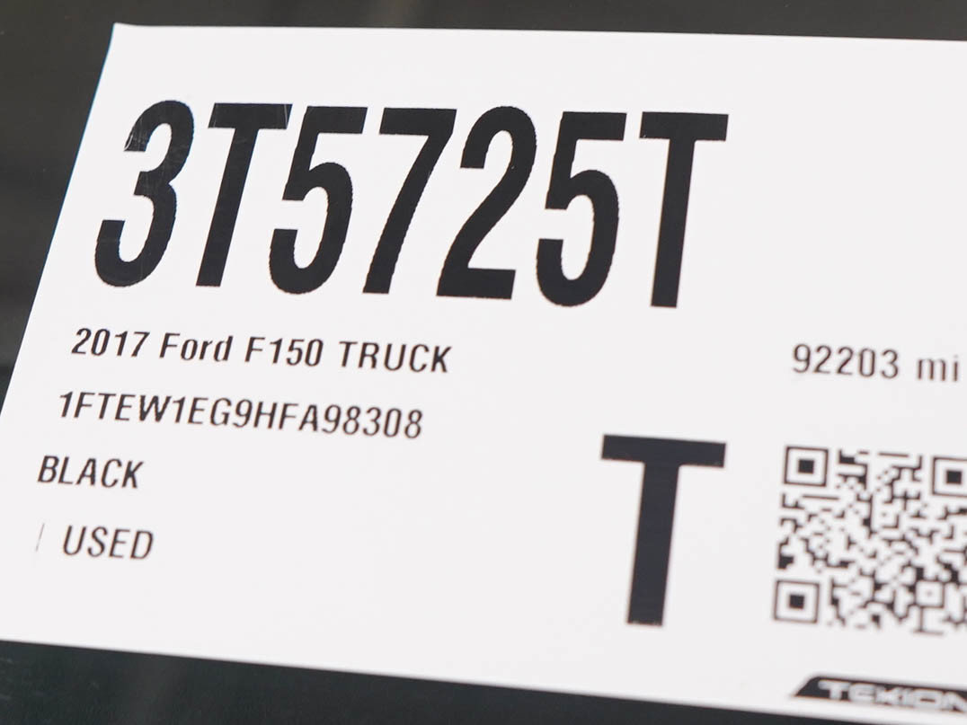 Used 2017 Ford F150 Platinum w/ Equipment Group 701A Luxury AWD/4WD image 32