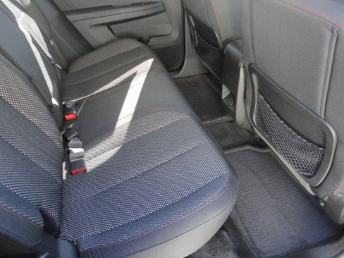 Used 2015 Chevrolet Equinox LT w/ Driver Convenience Package image 17