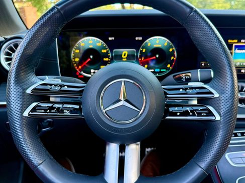 Used 2023 Mercedes-Benz E 450 4MATIC Cabriolet image 36