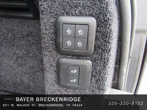 Used 2020 Land Rover Range Rover HSE image 4