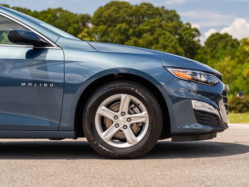 Used 2024 Chevrolet Malibu LS w/ Driver Confidence Package FWD image 9
