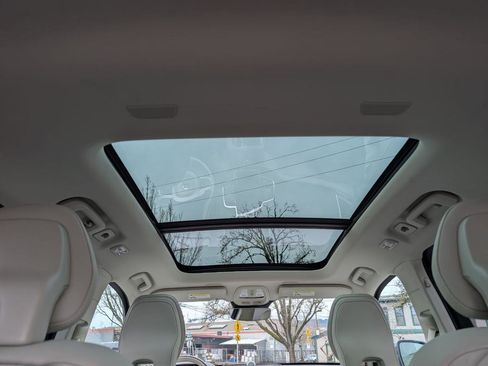 Used 2024 Volvo XC90 T8 Ultimate w/ Protection Package Premier image 17