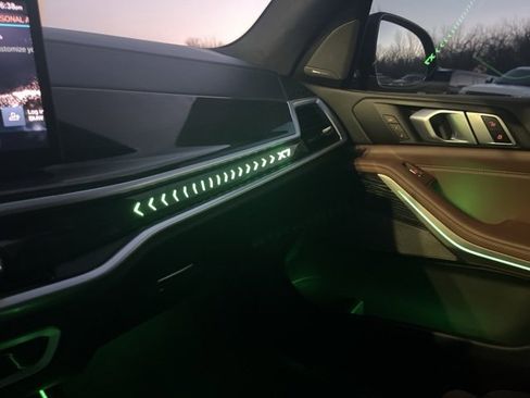 Used 2023 BMW X7 xDrive40i w/ M Sport Package image 14