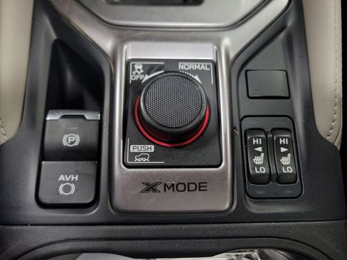 Used 2024 Subaru Forester Premium AWD/4WD image 16