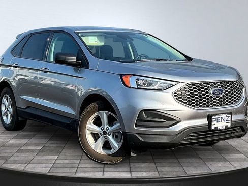 Used 2023 Ford Edge SE AWD/4WD image 3