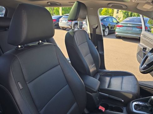 Used 2013 Volkswagen Jetta TDI FWD image 26