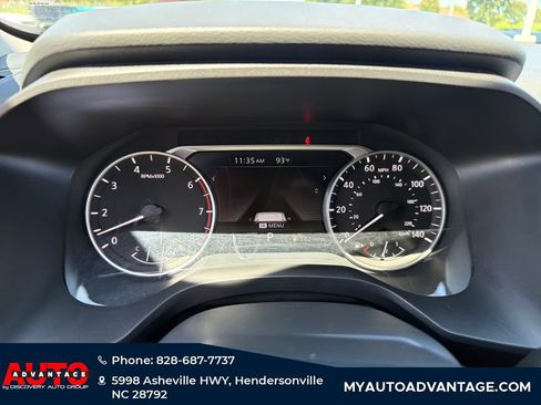 Used 2025 Nissan Rogue SV AWD/4WD image 23