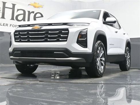 New 2026 Chevrolet Equinox LT w/ Convenience Package II image 4