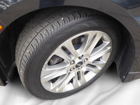 Used 2014 Lincoln MKZ w/ Equipment Group 101A Select image 3