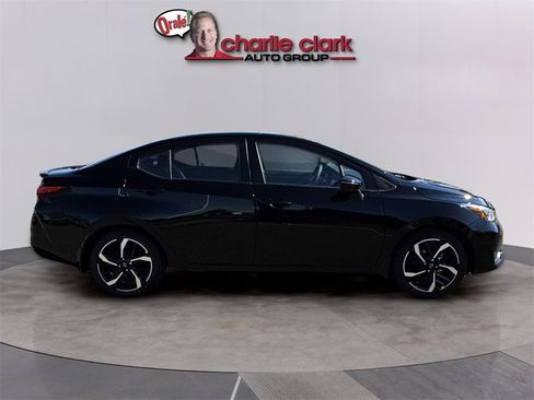 New 2025 Nissan Versa SR w/ Trunk Package image 7