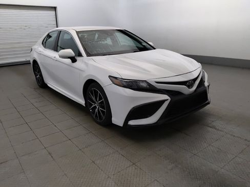 Used 2023 Toyota Camry SE FWD image 13