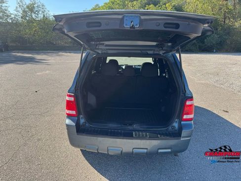 Used 2010 Ford Escape XLT image 24
