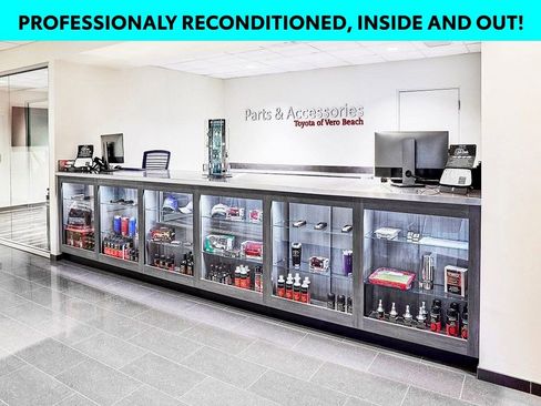 Certified 2022 Toyota C-HR XLE image 7