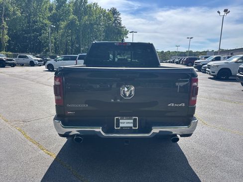 Used 2023 RAM 1500 Laramie AWD/4WD image 8