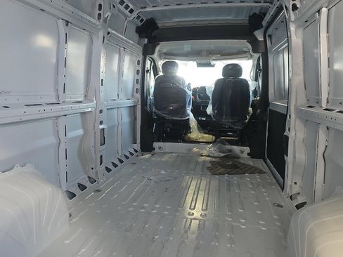 Used 2025 RAM ProMaster 3500 w/ Convenience Group image 9