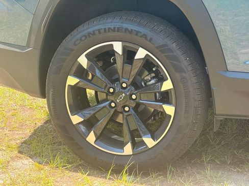 New 2026 Chevrolet Equinox RS w/ Safety and Technology Package FWD image 9