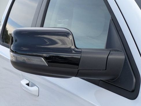 New 2026 RAM 1500 Laramie AWD/4WD image 11