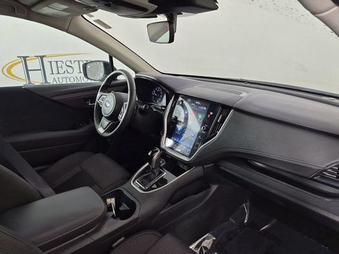 Used 2025 Subaru Outback Premium AWD/4WD image 35