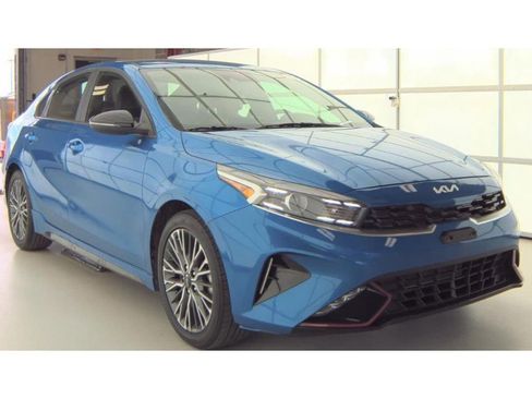 Used 2023 Kia Forte GT-Line FWD image 2