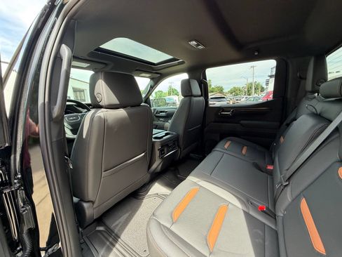 New 2026 GMC Sierra 1500 AT4 w/ AT4 Premium Package AWD/4WD image 5