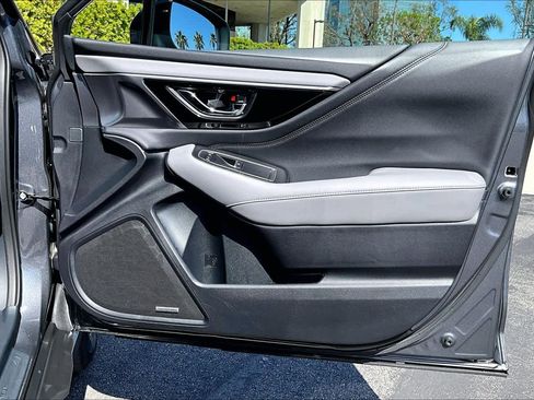 Used 2022 Subaru Outback Limited image 21