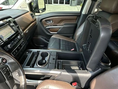 Used 2017 Nissan Titan Platinum Reserve image 29