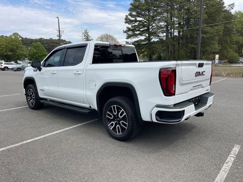 Used 2025 GMC Sierra 1500 AT4 w/ Technology Package AWD/4WD image 7