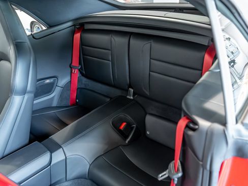 Certified 2025 Porsche 911 Carrera T RWD image 28