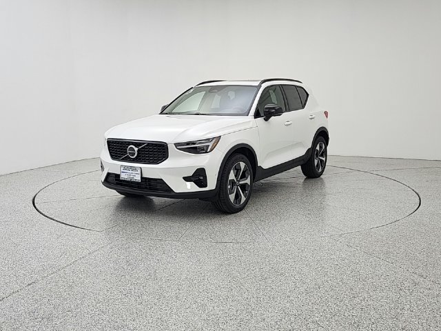New 2026 Volvo XC40 B5 Plus w/ Protection Package Premier AWD/4WD image 1