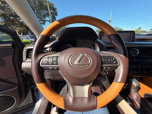 Used 2017 Lexus RX 350 FWD w/ Premium Package image 19