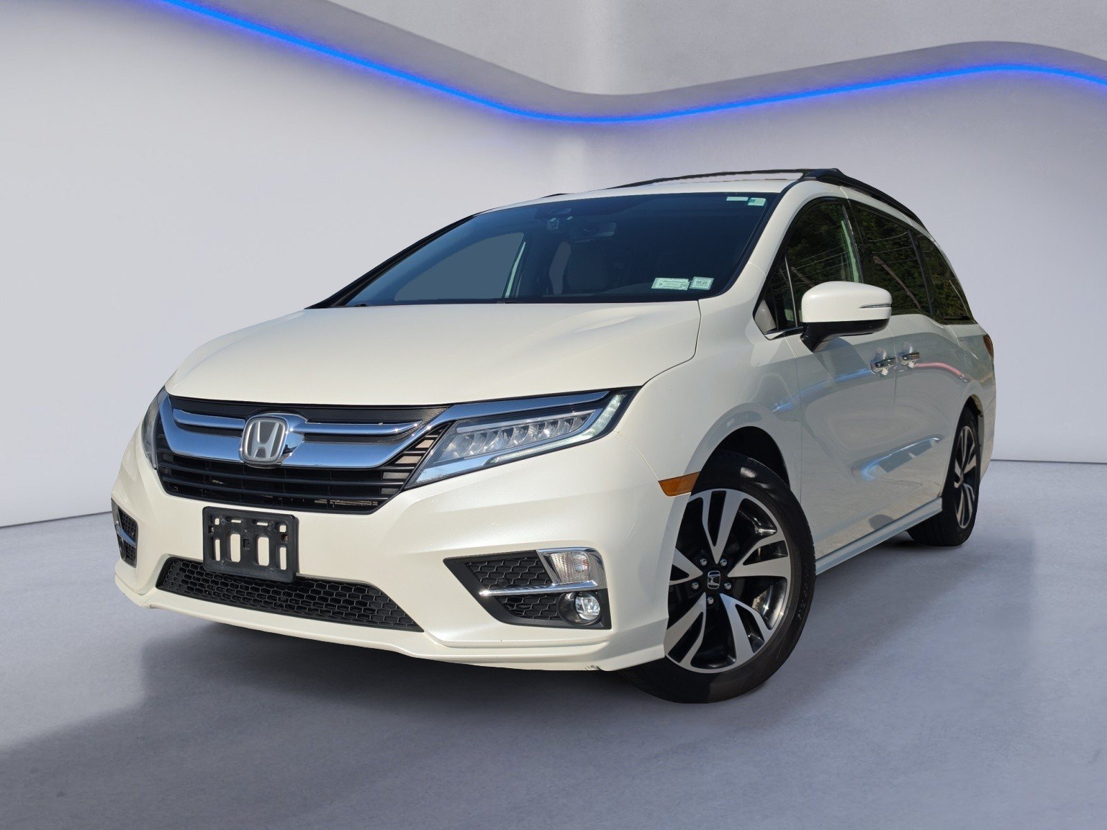 Used 2019 Honda Odyssey Elite image 2