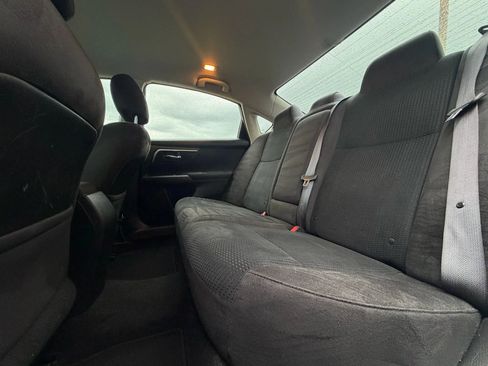 Used 2014 Nissan Altima 2.5 S FWD image 12