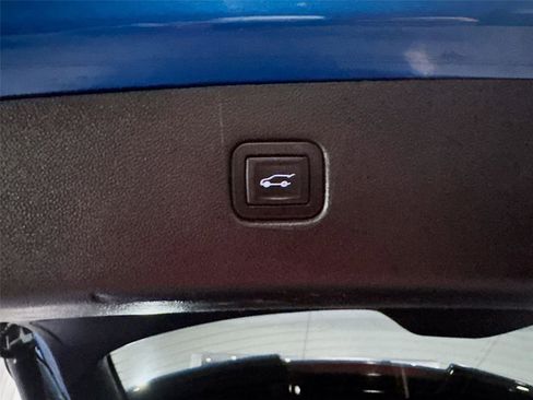 Used 2020 Chevrolet Blazer RS image 24