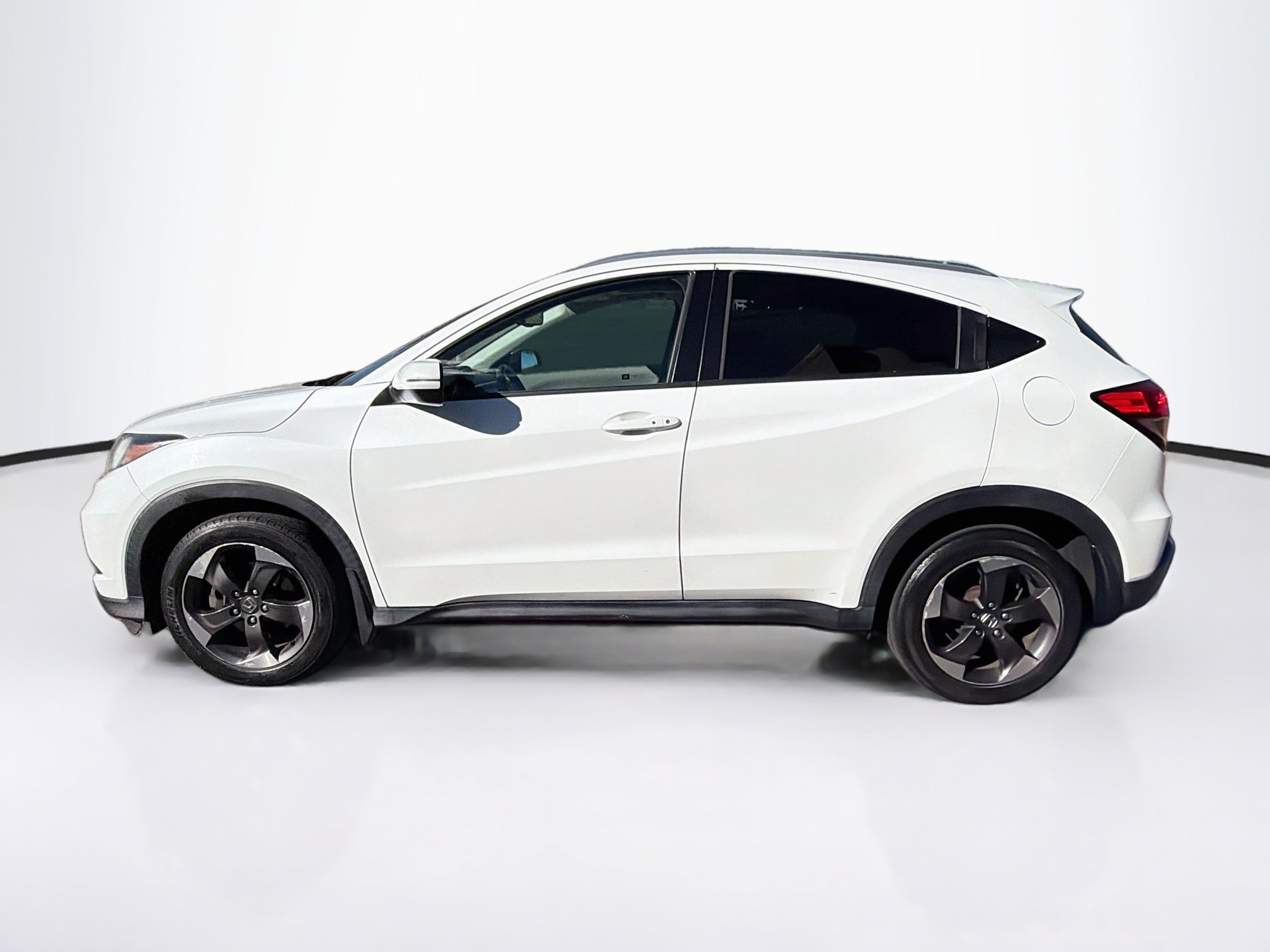 Used 2018 Honda HR-V EX-L image 4