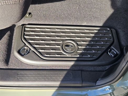 New 2026 RAM 1500 4x4 Crew Cab image 17