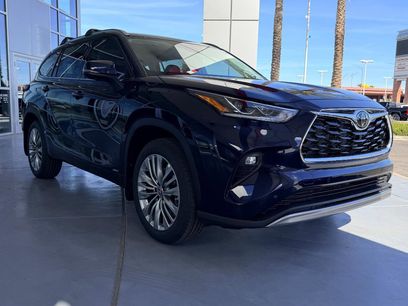New 2026 Toyota Highlander Platinum