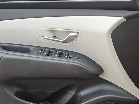 Certified 2023 Hyundai Tucson SEL w/ Convenience Package FWD image 17