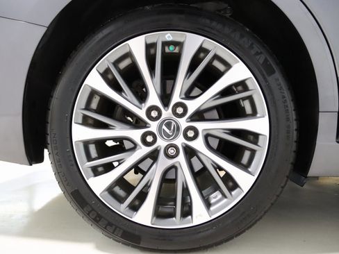 Used 2021 Lexus ES 250 w/ Premium Package image 74