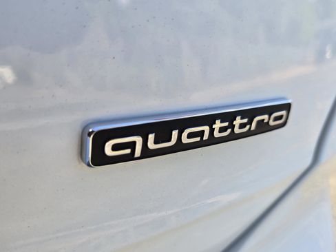 Used 2024 Audi Q3 2.0T Premium Plus AWD/4WD image 37