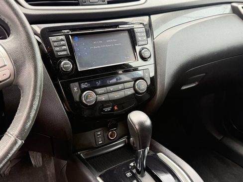 Used 2015 Nissan Rogue SL w/ SL Premium Package AWD/4WD image 13
