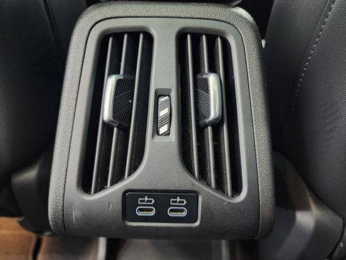 Used 2025 BMW X1 xDrive28i image 38